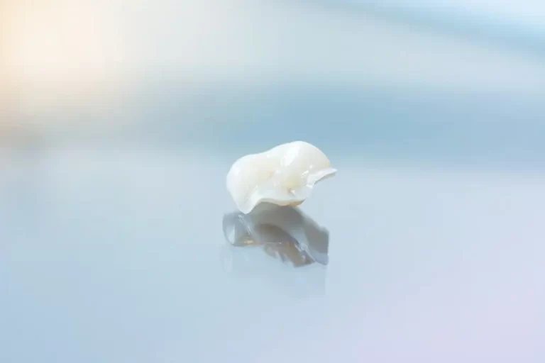 What You Should Do if Your Dental Crown Breaks